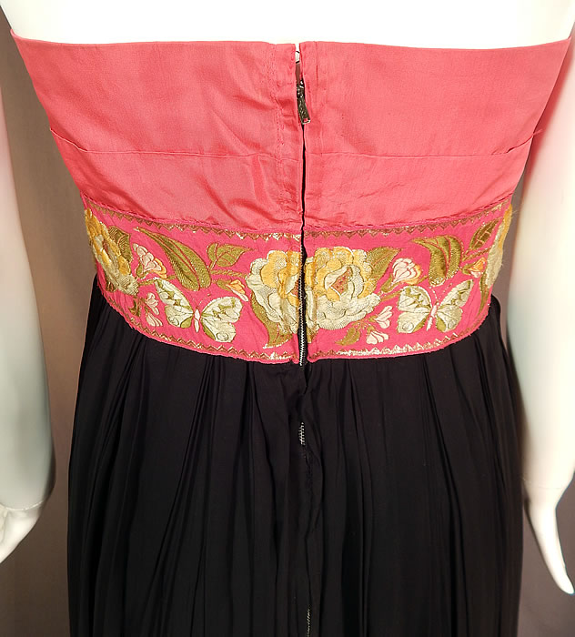 Vintage Pink & Black Pleated Chiffon Strapless Evening Gown Cocktail Dress
The dress measures 47 inches long, with a 30 inch bust and 24 inch waist. It is in excellent condition. This is truly a wonderful piece of wearable art!