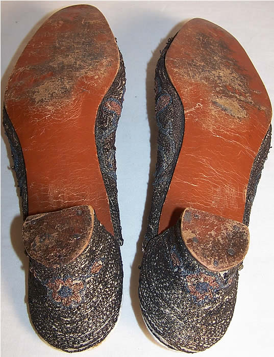 Ottoman Turkish Gold Embroidery Slipper Shoes Close up.