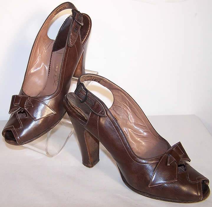 Vintage De Luxe New York Brown Leather Bow Shoes  Front view.