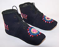 Antique Amish Mennonite Wool Embroidery Baby Boots Shoes