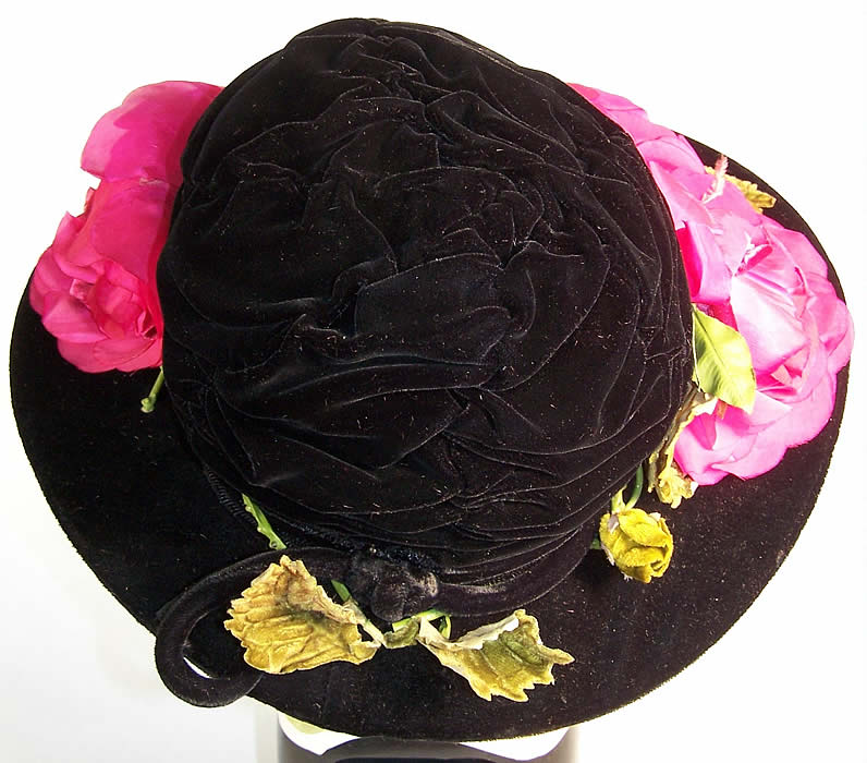 Vintage Black Velvet Roses Short-Back Sailor Hat Close up.