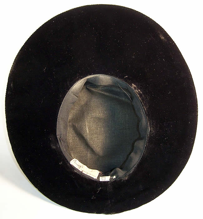 Vintage Black Velvet Roses Short-Back Sailor Hat Close up.