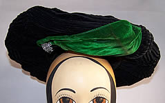Victorian Pleated Black Green Velvet Wide Brim Plate Hat