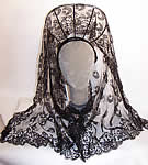 Vintage Spanish Black Chantilly Lace Mantilla Veil Peineta Comb Headband