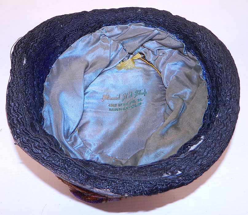 Vintage Art Deco Taupe Silk Colorful Crewel Chain Stitch Flapper Cloche Hat. 