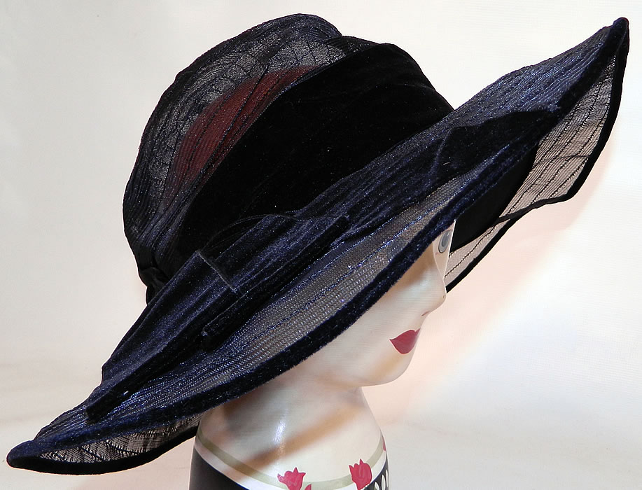 Vintage Gilman Importers Ritz Carlton New York Black Horse Hair Straw  Wide Brim Cloche Hat. This vintage Gilman Importers Ritz Carlton New York black horse hair straw wide brim cloche hat dates from the 1920s.