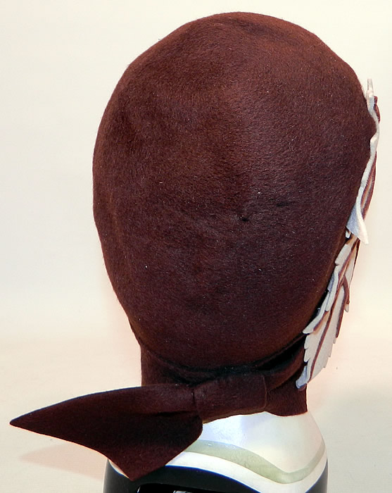 Vintage I Magnin & Co Brown Wool Felt Fall Maple Leaf Flapper Cloche Hat. The hat measures 20 inches inside circumference. 