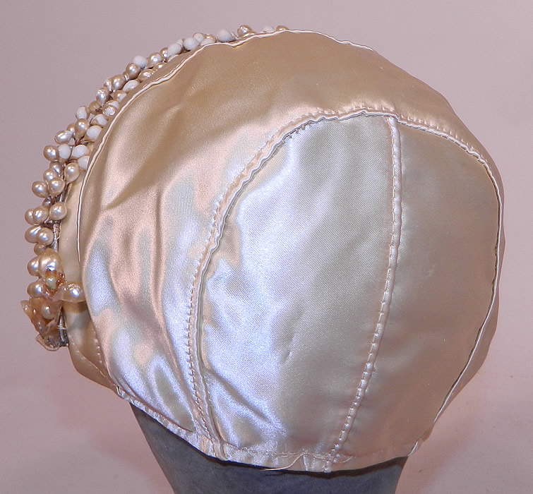 Vintage White Satin Bridal Wedding Cap Orange Blossom Wax Flower Trim
This wonderful wedding headpiece is a beautiful one of a kind piece of bridal textile art! 