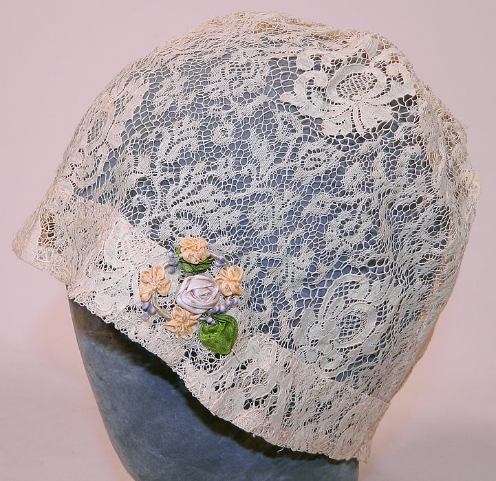 Vintage Lace Silk Rosette Trim Floral Flapper Boudoir Bed Cap Cloche Hat
This fabulous flapper cloche style boudoir bed cap hat is form fitting and sheer, unlined. 