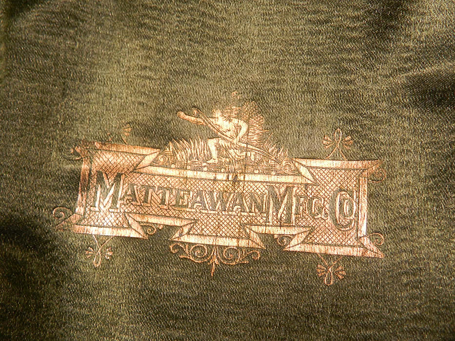 Edwardian Vintage Matteawan Mfg. Co. Green Felted Wool Derby Bowler Hat
There is a "Matteawan Mfg. Co." gold embossed label inside.