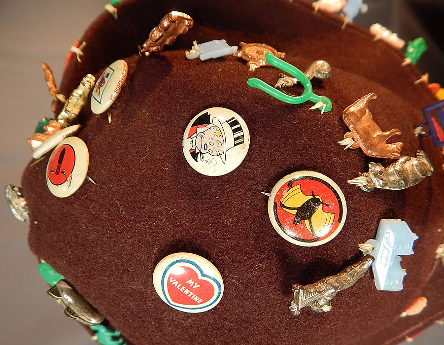 Vintage Cracker Jack Prize Toy Charms Pep Pins Roy Rogers Jane Russell Hat
There are a variety of Cracker Jack toy prizes, charms, Kellogg's pep pins, pinback pins from WWII squadrons, Bringing up Father character Jiggs, Andy Gump Min Gump, Gasoline Alley Auntie Blossom, Winnie Winkle Ma Winkle, miniature press photos of Jane Russell, Roy Rogers and Dale Evans.