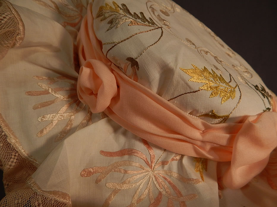 Victorian Style Ruth Stockley Society Silk Embroidery Floral Peach Bonnet Hat
It has been beautifully made with quality craftsmanship and detail. 