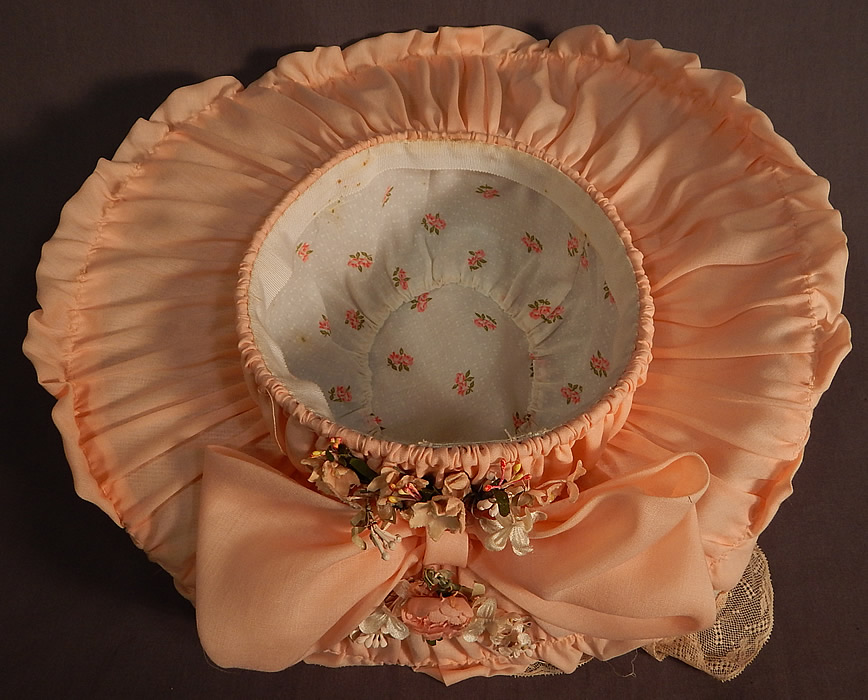 Victorian Style Ruth Stockley Society Silk Embroidery Floral Peach Bonnet Hat
It is in excellent condition. This is truly an amazing opulent ladies Victorian era inspired reproduction hat! 