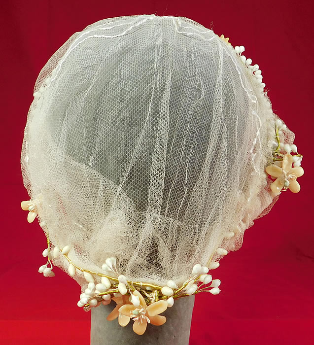 Vintage Wax Flower Bridal Wreath Wedding Headband Headpiece Juliet Cap	
This vintage flapper wax flower bridal wreath wedding headband headpiece Juliet cap dates from the 1920s.