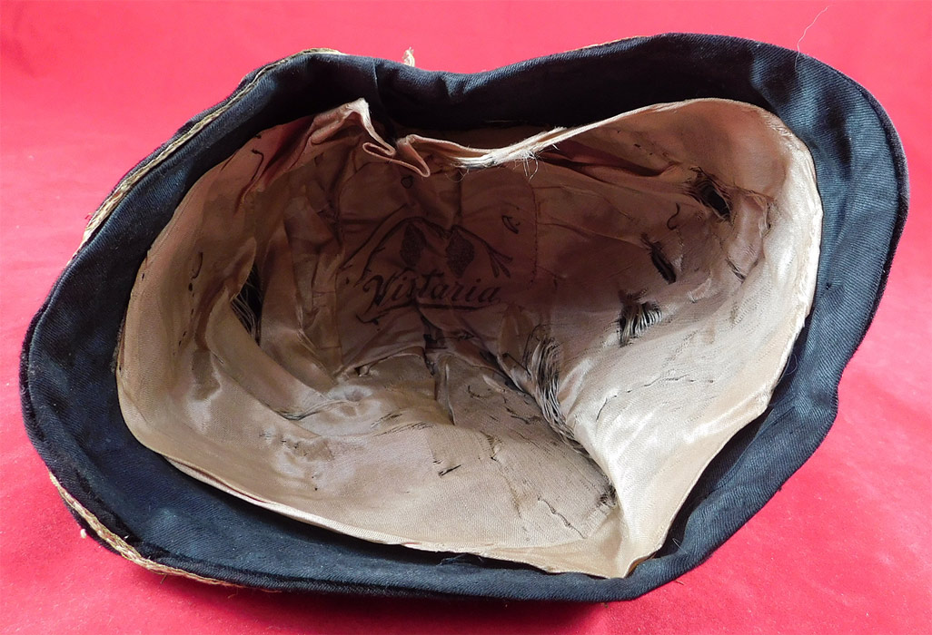 Vintage Wistaria Art Deco Black Velvet Gold Sequin Embroidered Flapper Cloche Hat
It is in good condition, with some frayed rips on the inside silk lining and a few loose embroidery thread stitching and missing beads in areas (see close-ups). 