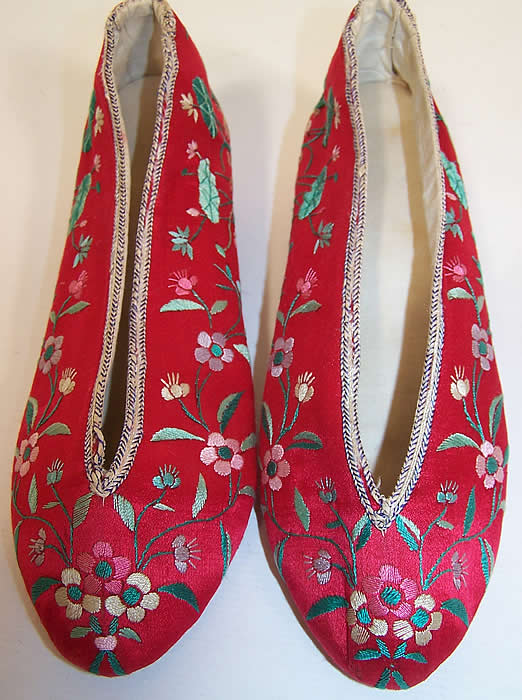 Antique Chinese Red Silk Embroidered Floral Duck Slipper Shoes