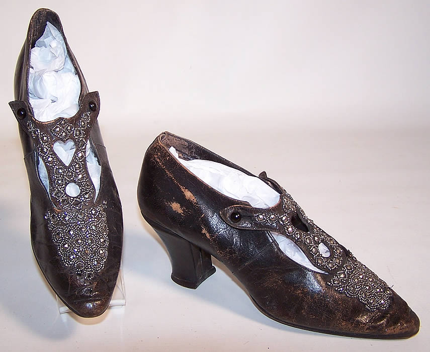 Victorian Black Leather Steel Cut Beaded Heart Shape Punch Work Shoes