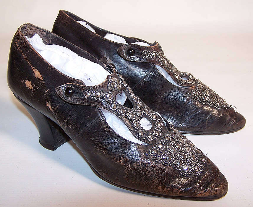 Victorian Black Leather Steel Cut Beaded Heart Shape Punch Work Shoes