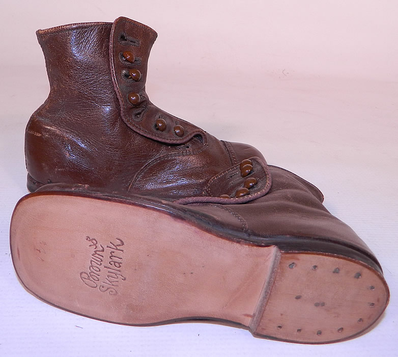 Victorian Antique Brown & Skylark Leather High Button Baby Boots Childs Shoes. These darling boots would be great for display for a antique doll or teddy bear! 