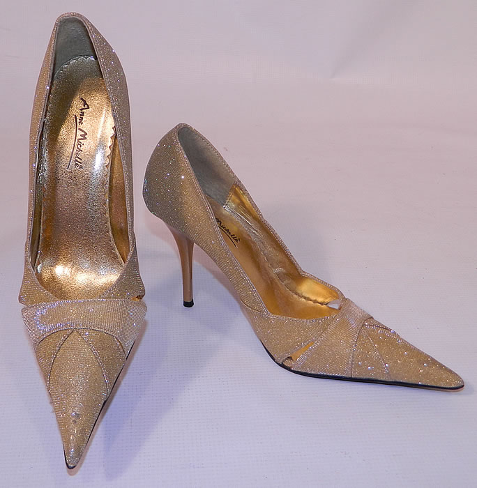 Vintage Anne Michelle Winklepickers Gold Lame Lam&eacute; Stiletto Heel Shoes. They are made of a gold metallic lam&eacute; fabric with a sparkle glitter glitz fleck sheen. 