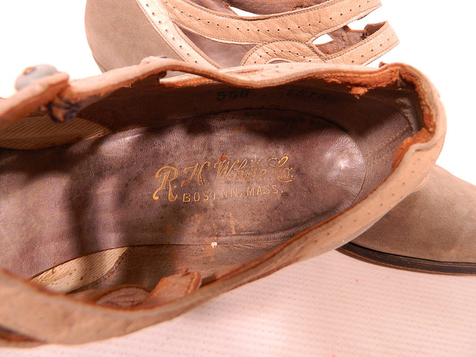 Vintage R.H. White Co. Gray Suede Leather Button Strap Mary Jane Flapper Shoes
They are stamped inside the insole with a "R.H. White Co. Boston, Mass." label. 