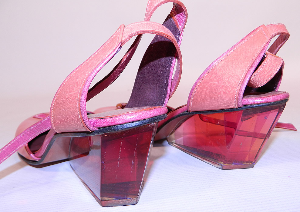 Vintage Gaza Bowen Rose Leather Lucite Plexiglass Wedge Heel Sculptor Art Shoes.
The shoes measure 10 inches long, 3 inches wide, with 2 1/4 inch high heels and are approximately a size 8. 
