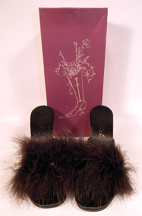 Vintage Rosellini Custom Creations Black Maribou Feather Stiletto Heel Mule Shoes Slipper & Box
This pair of vintage Rosellini Custom Creations black maribou feather stiletto heel mule shoes slipper and box date from the 1960s.