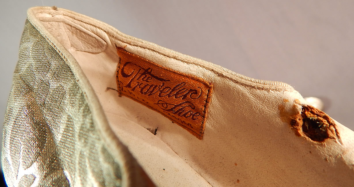 Vintage Traveler Shoe Art Deco Silver Lam&eacute; Lame Brocade Mary Jane Button Strap Shoes
These are truly a rare find of wearable Art Deco shoe art! 