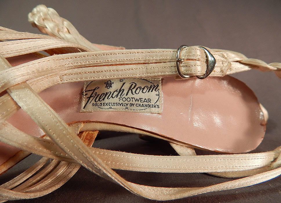 Vintage Chandlers French Room Silk Braided Woven Strap Bridal Wedding Shoes
There is a "French Room Footwear Sold Exclusively By Chandler's" label inside on the pink insoles. 