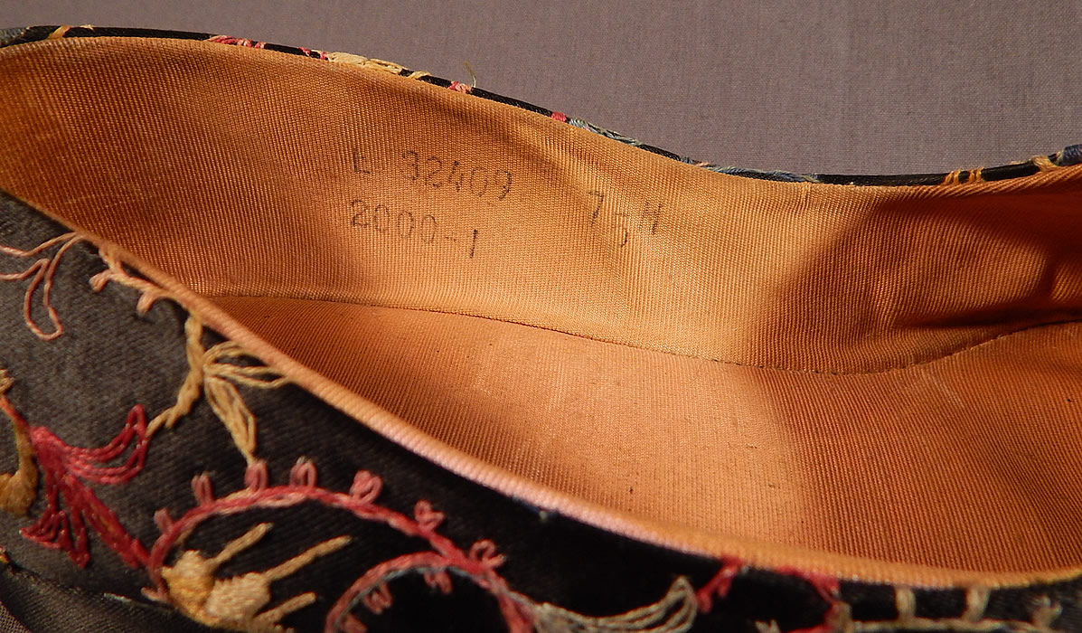 Vintage Black Silk Satin Colorful Tambour Embroidery Boteh Paisley Slipper Shoes
The shoes measure 9 1/2 inches long, 3 1/4 inches wide and are stamped on the bottoms size 7.5 M. 