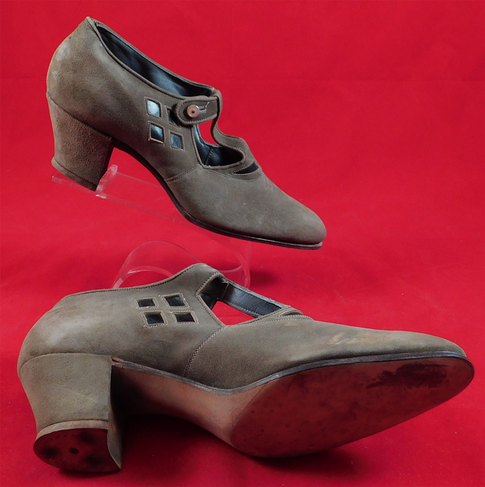 Unworn Vintage Natural Bridge Arch Shoe Suede Leather Button Strap Cutout Mary Jane
These are truly a wonderful piece of quality made wearable shoe art! 