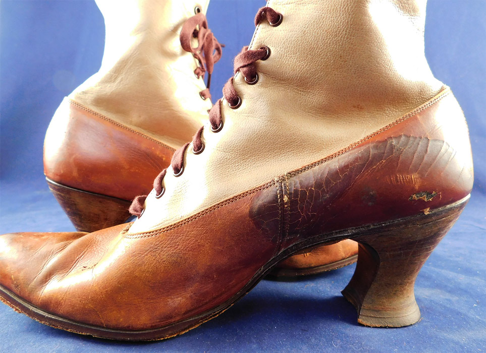 Edwardian BSWU Women's Two Tone Brown Leather High Top Lace-up Boots
They are in good as-is condition with some wear to the bottom leather soles, inside kid leather trim lining the tops, several scuffs and stains on the bottom brown leather shoe (see close-ups). 