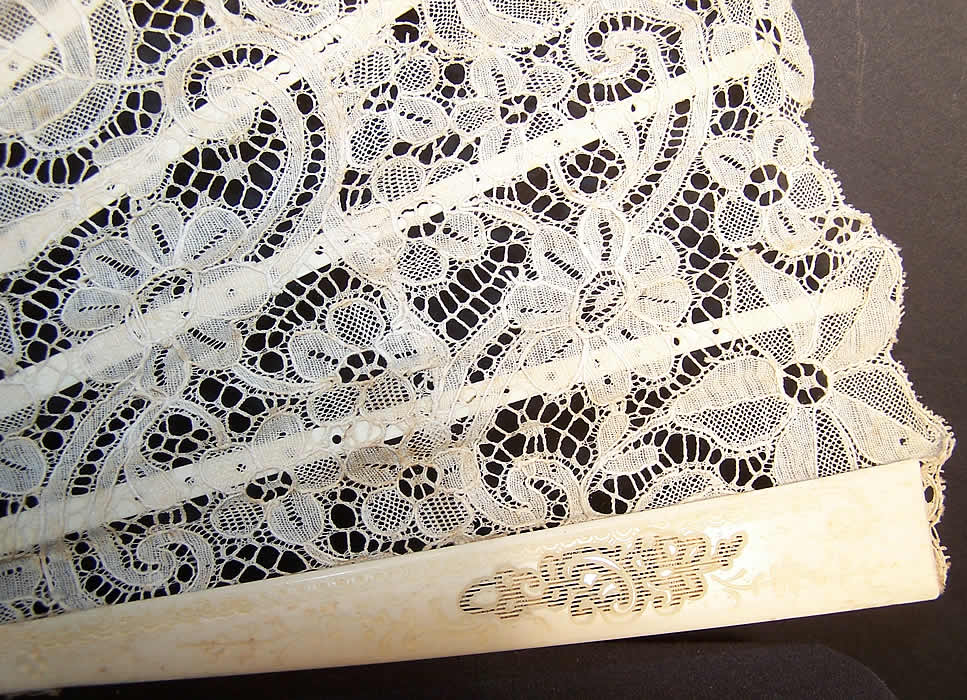 Victorian Leavers Mill Bobbin Lace White Wedding Fan Close up.