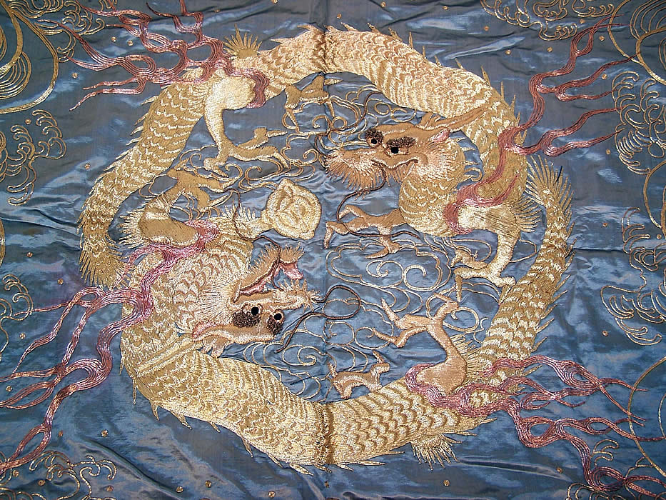 Antique Chinese Dragon Gold Couching Embroidery Stumpwork Silk Tapestry close up
