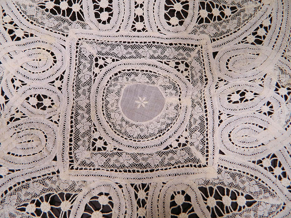 Victorian Antique Normandy Battenburg Tape Lace Placemat 6 Piece Set.There are 6 matching placemats each measuring 22 inches long and 13 inches wide. These lovely lace placemats have wonderful quality workmanship. 