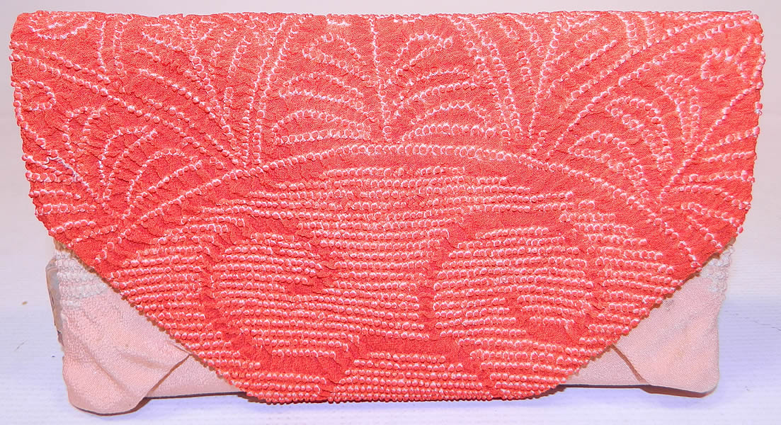 Vintage Japanese Red White Pink Ombre Silk Shibori Tie-Dye Fabric Clutch Purse
It is made of a red, white and pink ombre silk shibori tie-dye fabric. 