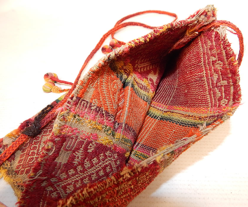 Antique Andean Bolivian Chuspa Coca Wool Weave Hand Loom Woven Horses Boho Bag
The bag measures 7 by 6 inches. It is in good condition, with only some minor wear and is missing the tassel ball fringe from one corner. This is truly a wonderful piece of Andean Bolivian hand loomed textile folk art! 