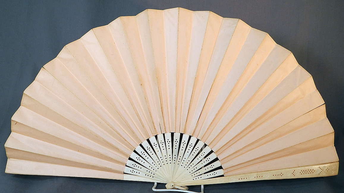Victorian Baby Cherubs Angel Doves Print Pink Paper Pleated Large Folding Fan
This is truly a wonderful piece of Victoriana fan art!
