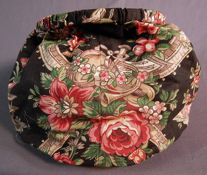 Vintage Antique Chinese Chinoiserie Chintz Print Round Sewing Bag Pouch Purse

The purse measures 7 inches wide, 8 inches tall and is 30 inches in circumference.